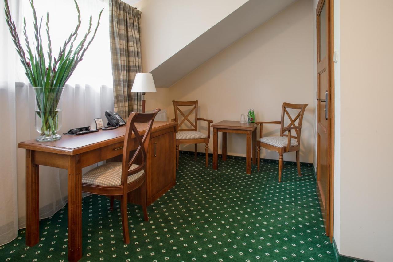 Hotel Ranczo Smyczyna Kültér fotó