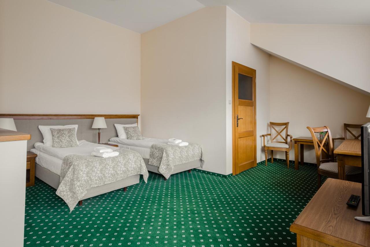Hotel Ranczo Smyczyna Kültér fotó